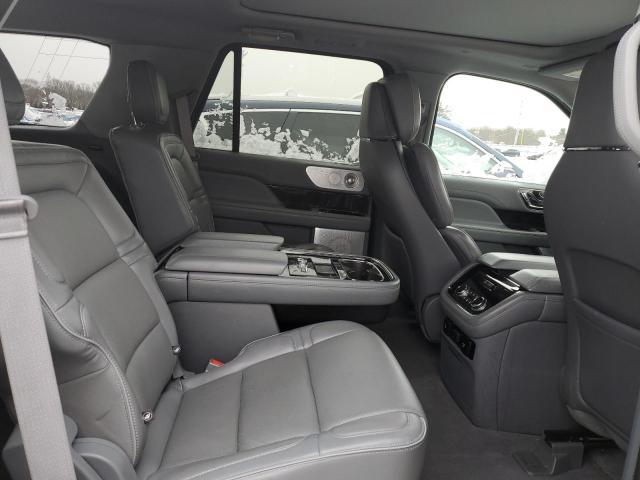 5LMJJ2LT8KEL12861 Lincoln Navigator Reserve