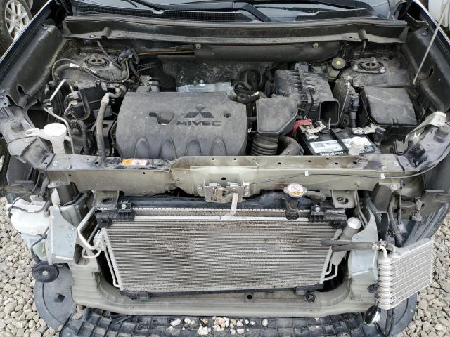 JA4AZ3A37KZ052304 Mitsubishi Outlander Se