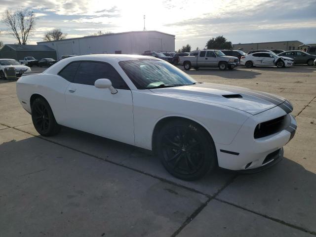 2C3CDZAG4JH204528 Dodge Challenger Sxt