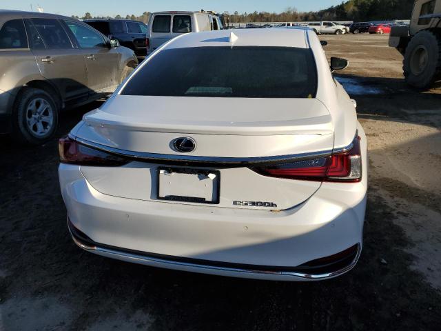 58AFA1C15MU004646 Lexus Es 300h Ultra Luxury
