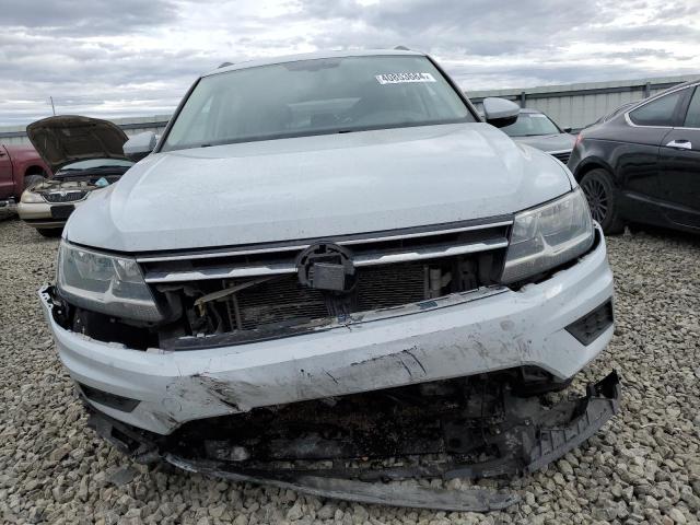 3VV2B7AX2KM032974 Volkswagen TIGUAN SE
