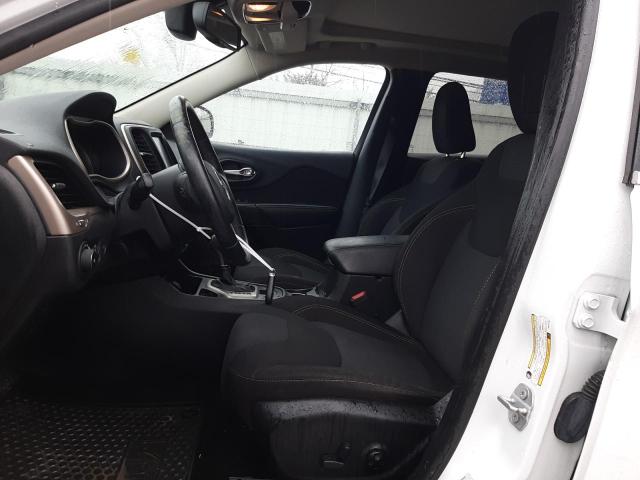 1C4PJLCS7GW372937 Jeep Cherokee Latitude