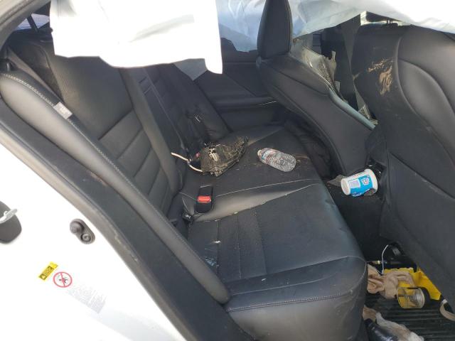 JTHBA1D22G5035920 Lexus IS 200T