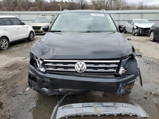 3VV2B7AX0KM037431 Volkswagen TIGUAN SE
