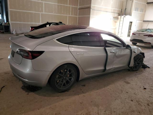 5YJ3E1EA9JF043034 Tesla MODEL 3
