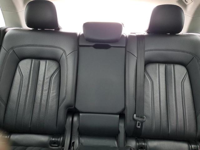 WA1BNAFY5J2044296 Audi Q5 Premium Plus