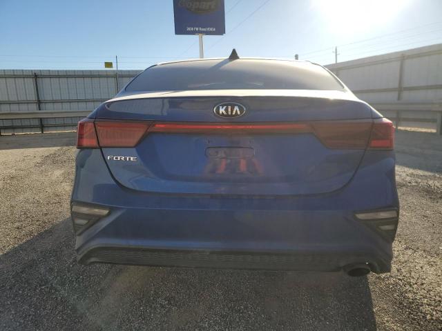 3KPF24AD0KE011233 KIA FORTE FE