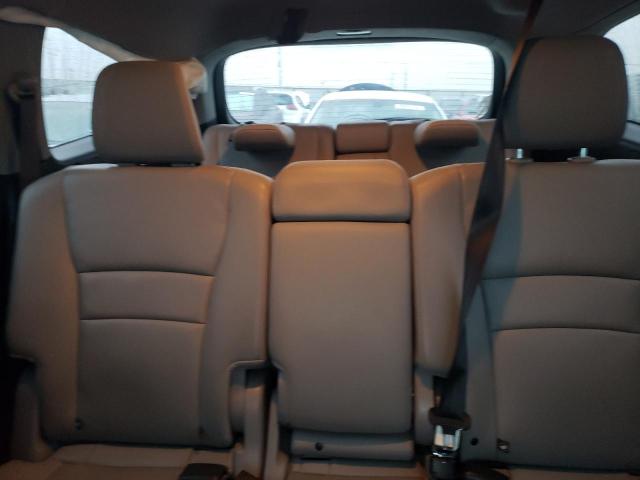 5FNYF6H98JB040000 Honda Pilot Touring