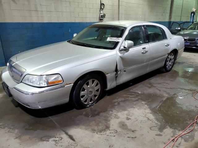 Auction sale of the 2003 Lincoln Town Car Cartier, vin: 1LNHM83W03Y633041, lot number: 82209543