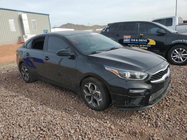 3KPF24AD8ME391621 KIA FORTE FE