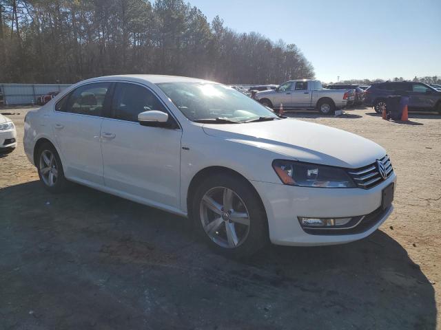 1VWAT7A30FC095628 Volkswagen PASSAT S