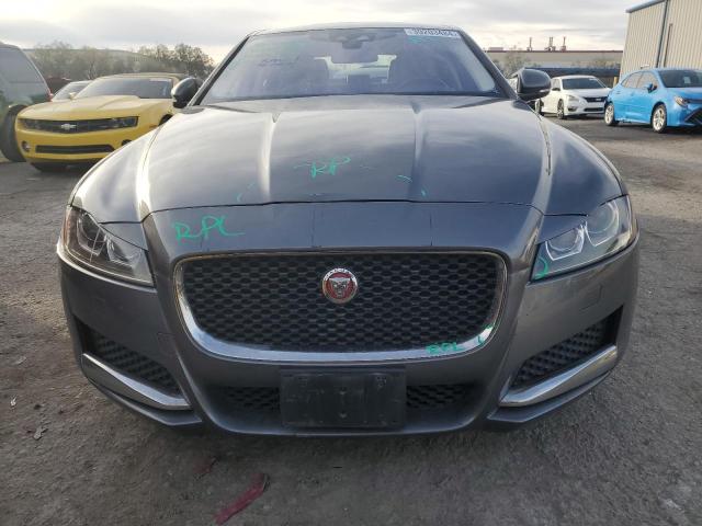SAJBD4BN5HCY32460 Jaguar XF PREMIUM