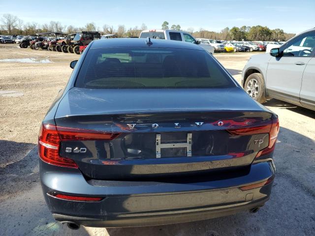 7JR102FK8MG102329 Volvo S60 T5 Momentum