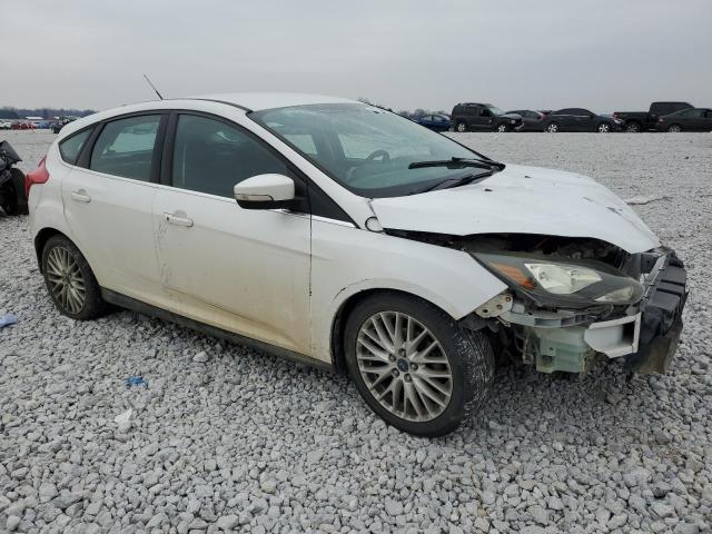 1FADP3N2XEL231055 Ford Focus Titanium