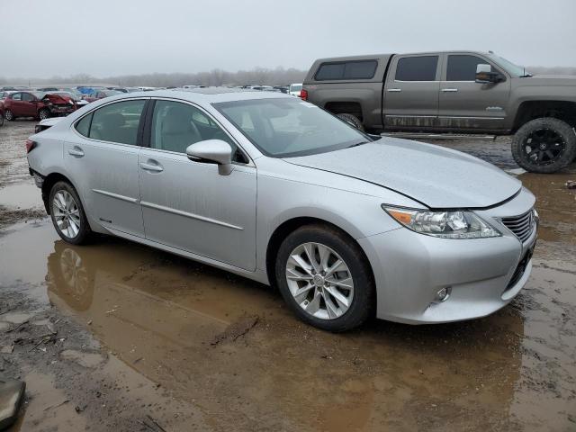 JTHBW1GG6E2045065 Lexus ES 300H