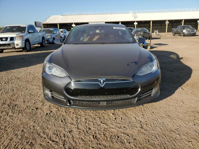 5YJSA1H24FF099725 Tesla Model S 85d