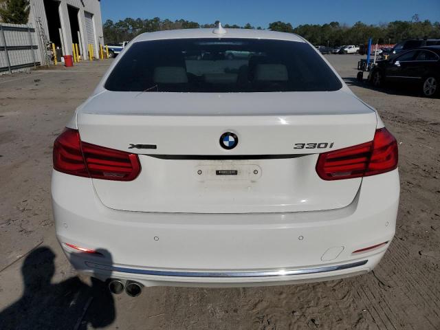 WBA8D9C58JA615097 BMW 330 XI