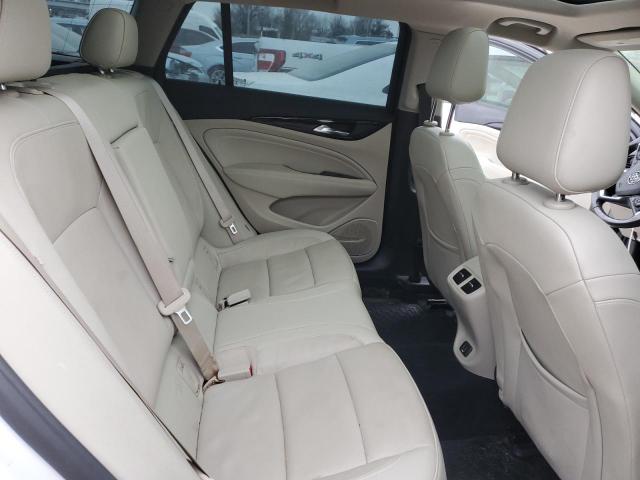 W04GV8SX9K1002782 Buick Regal Tourx Essence