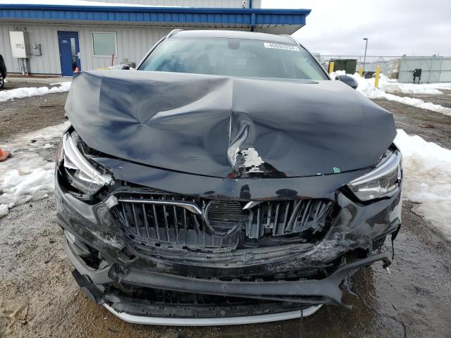 W04GV8SX2J1150464 Buick Regal Tourx Essence