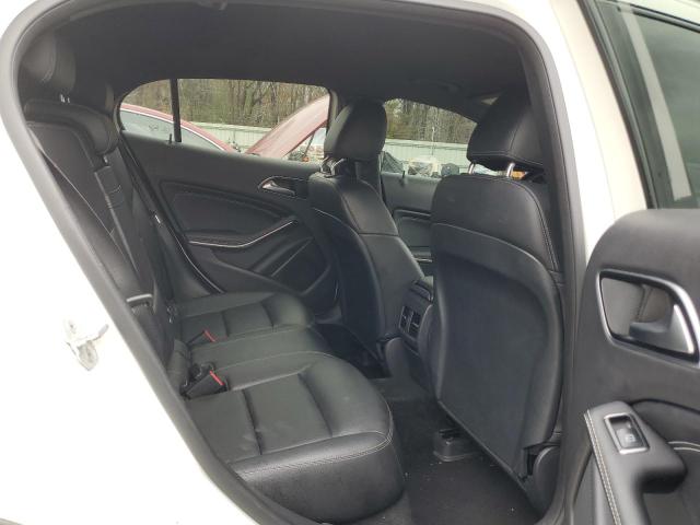 WDCTG4EB2HJ325369 Mercedes-Benz GLA 250