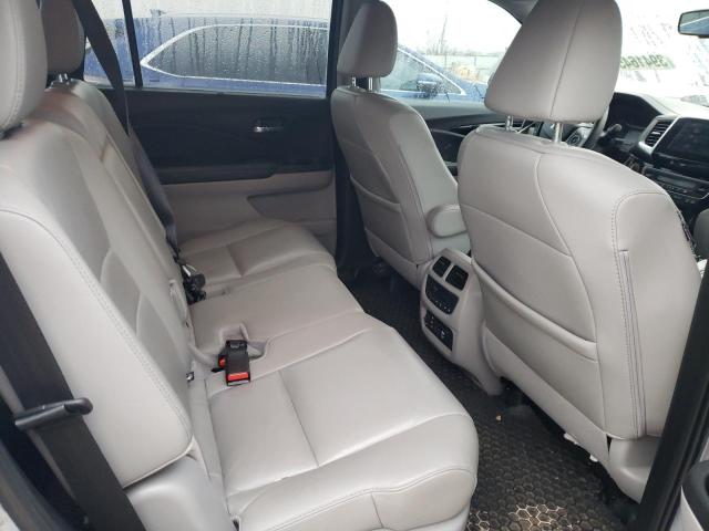5FNYF6H98JB040000 Honda Pilot Touring