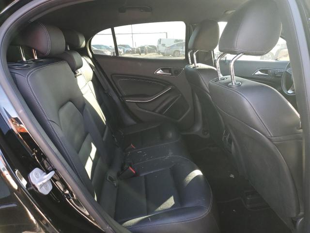 WDCTG4EB7HJ338392 Mercedes-Benz GLA 250