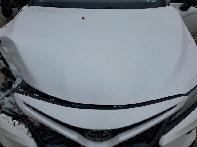 4T1BZ1HK4JU012152 Toyota CAMRY XSE