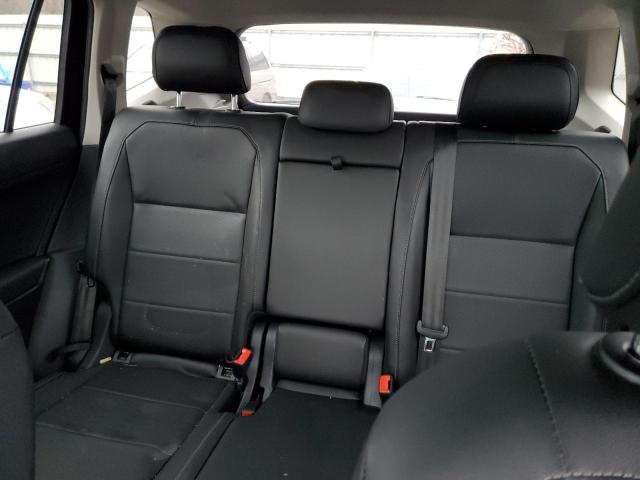 3VV2B7AX0KM037431 Volkswagen TIGUAN SE