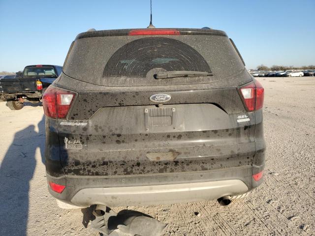 1FMCU0HD6KUA46660 Ford ESCAPE SEL