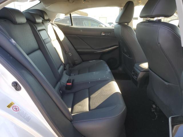 JTHBA1D27G5028011 Lexus IS 200T