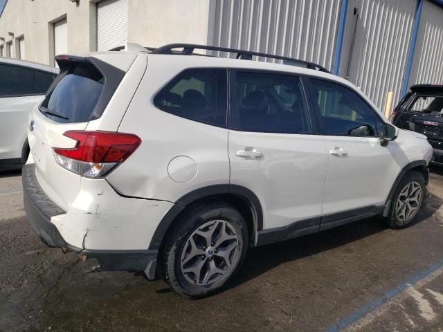 JF2SKAEC1NH515403 Subaru Forester Premium