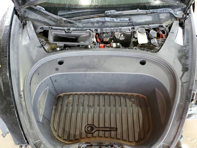 5YJ3E1EB8NF233504 Tesla MODEL 3