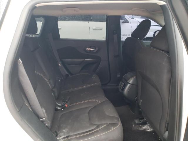 1C4PJMCB8GW326734 Jeep Cherokee Latitude