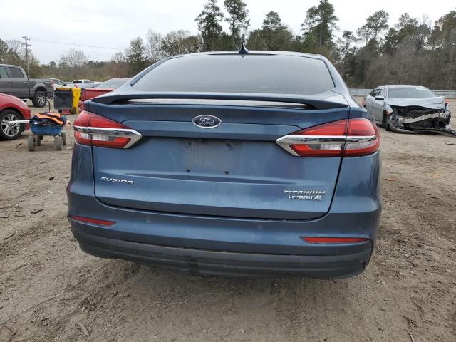 3FA6P0RU3KR117902 Ford Fusion Titanium