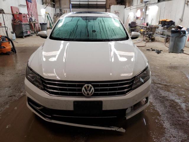 1VWBS7A34GC038261 Volkswagen PASSAT SE