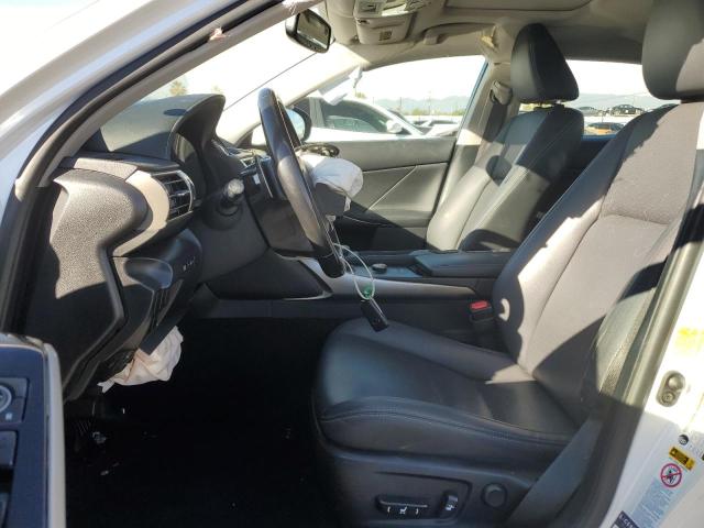 JTHBA1D27G5028011 Lexus IS 200T