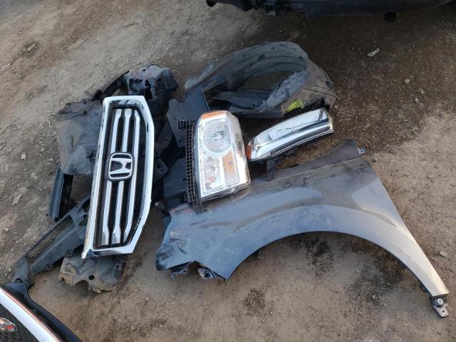 5FNYF4H2XFB031040 Honda PILOT LX