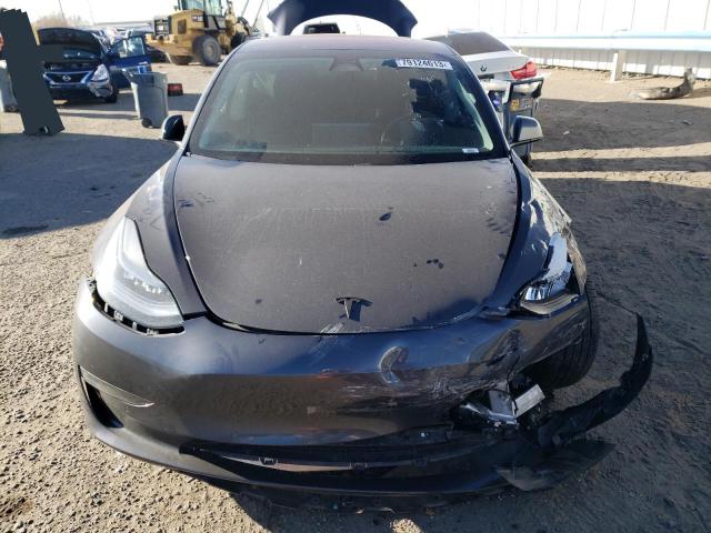 5YJ3E1EBXJF069120 Tesla MODEL 3