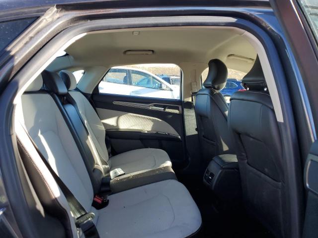3FA6P0HD3KR215703 Ford FUSION SE