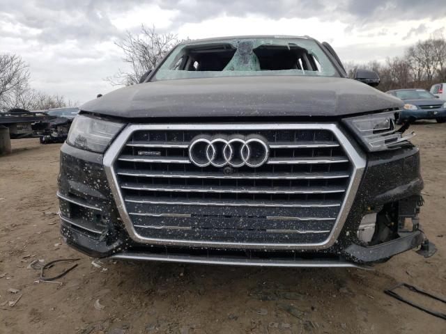 WA1LHAF74KD038188 Audi Q7 Premium Plus