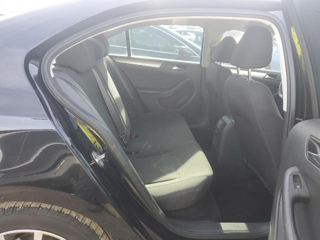 3VWD67AJXGM374779 Volkswagen JETTA SE
