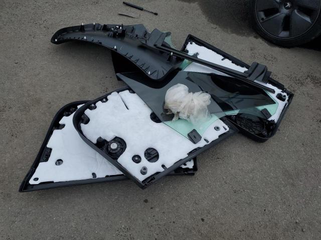 5YJ3E1EB9NF260503 Tesla MODEL 3