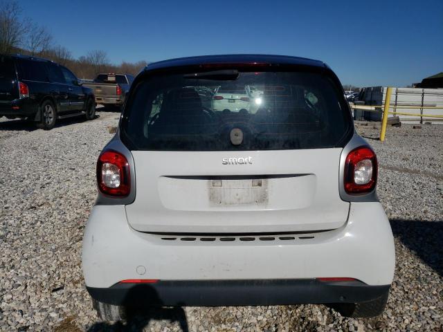 WMEFJ5DA8GK139493 Smart Fortwo