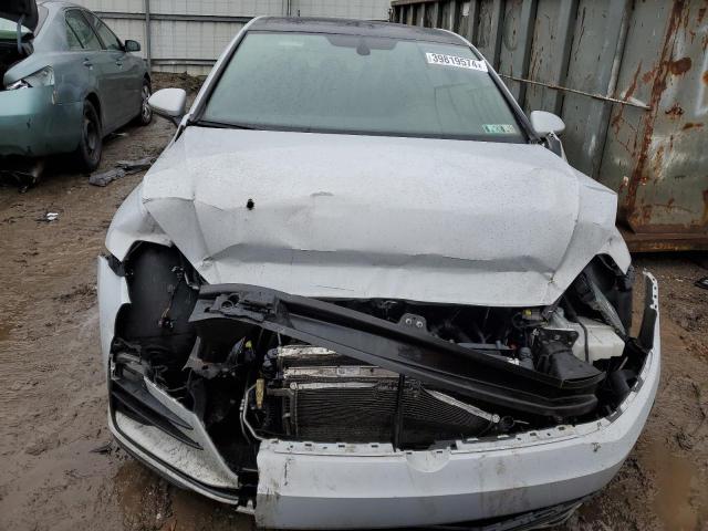 3VW547AU2JM297501 Volkswagen GTI S