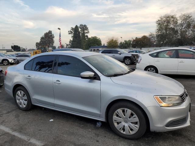 3VWD17AJ9EM224111 Volkswagen JETTA SE