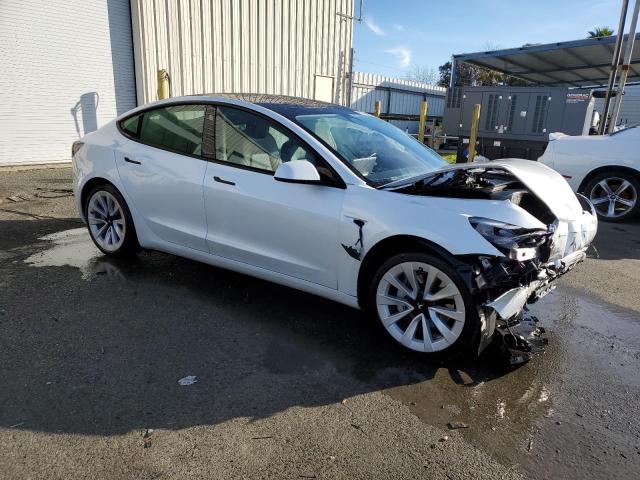 5YJ3E1EB4NF144187 Tesla MODEL 3