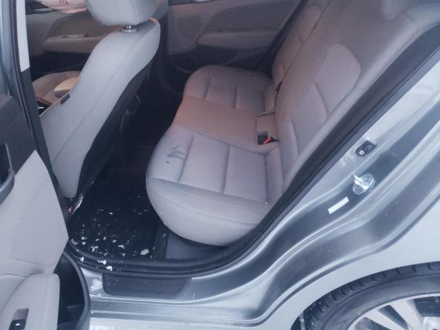 KMHD84LF7HU241829 Hyundai ELANTRA SE