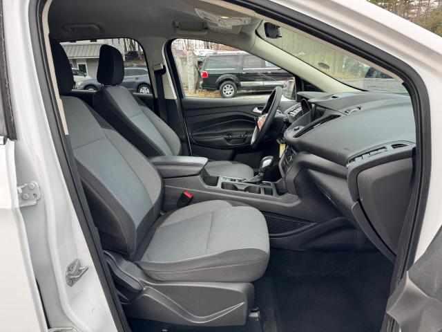 1FMCU9GD9JUC49837 Ford ESCAPE SE