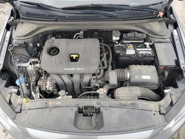 KMHD74LF2JU657070 Hyundai ELANTRA SE