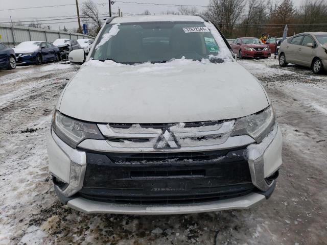 JA4AZ3A39GZ012717 Mitsubishi Outlander Se